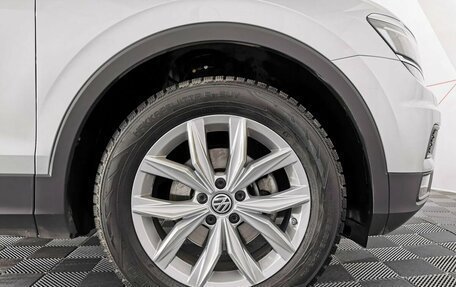 Volkswagen Tiguan II, 2017 год, 2 695 000 рублей, 17 фотография