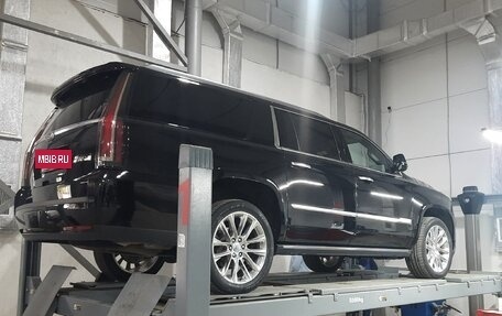 Cadillac Escalade IV, 2019 год, 7 000 000 рублей, 11 фотография