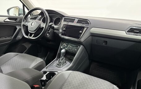 Volkswagen Tiguan II, 2019 год, 2 350 000 рублей, 12 фотография