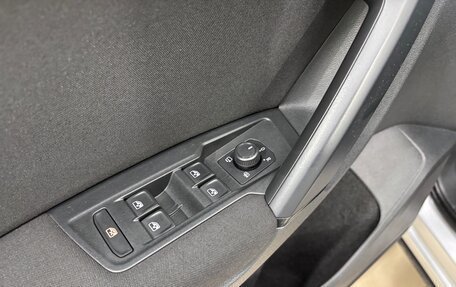 Volkswagen Tiguan II, 2019 год, 2 350 000 рублей, 8 фотография