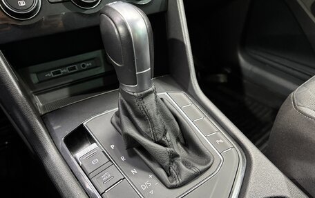 Volkswagen Tiguan II, 2019 год, 2 350 000 рублей, 20 фотография