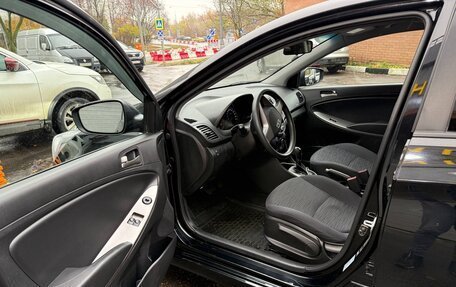 Hyundai Solaris II рестайлинг, 2016 год, 900 000 рублей, 8 фотография