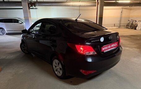 Hyundai Solaris II рестайлинг, 2016 год, 900 000 рублей, 14 фотография