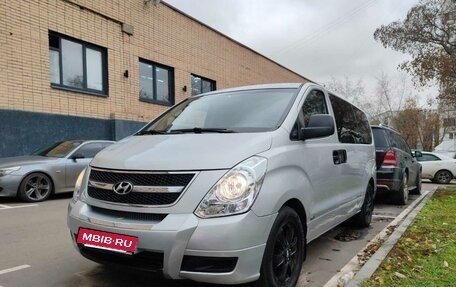 Hyundai Grand Starex Grand Starex I рестайлинг 2, 2009 год, 1 565 000 рублей, 1 фотография