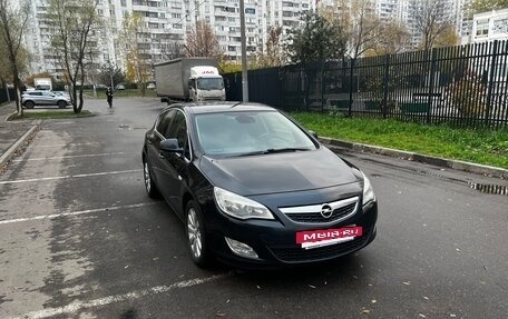 Opel Astra J, 2010 год, 670 000 рублей, 3 фотография