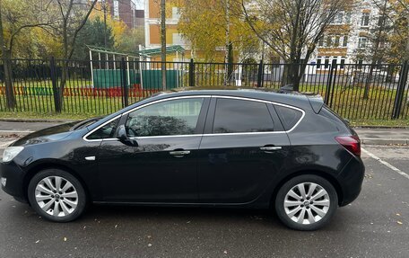 Opel Astra J, 2010 год, 670 000 рублей, 10 фотография