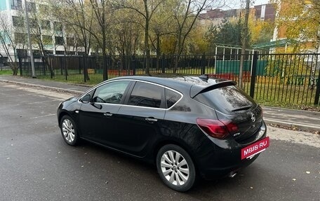 Opel Astra J, 2010 год, 670 000 рублей, 13 фотография