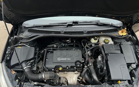 Opel Astra J, 2010 год, 670 000 рублей, 34 фотография