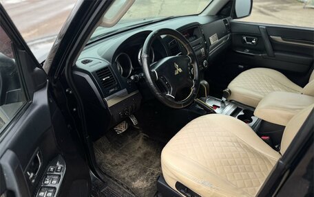 Mitsubishi Pajero IV, 2011 год, 1 825 000 рублей, 5 фотография