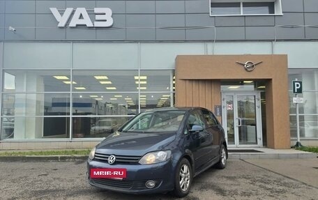 Volkswagen Golf Plus II, 2011 год, 620 000 рублей, 2 фотография