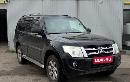 Mitsubishi Pajero IV, 2011 год, 1 825 000 рублей, 2 фотография