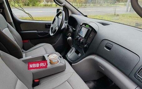 Hyundai Grand Starex Grand Starex I рестайлинг 2, 2009 год, 1 565 000 рублей, 4 фотография