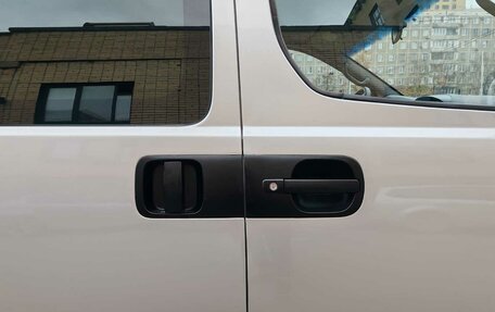 Hyundai Grand Starex Grand Starex I рестайлинг 2, 2009 год, 1 565 000 рублей, 20 фотография