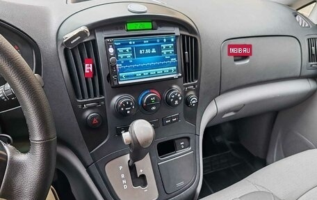 Hyundai Grand Starex Grand Starex I рестайлинг 2, 2009 год, 1 565 000 рублей, 15 фотография