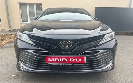 Toyota Camry, 2020 год, 3 200 000 рублей, 5 фотография