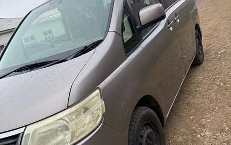 Nissan Serena III, 2005 год, 300 000 рублей, 4 фотография