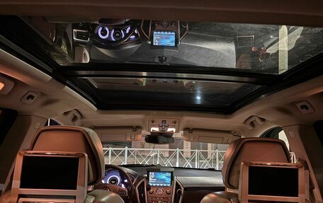 Cadillac SRX II рестайлинг, 2010 год, 1 500 000 рублей, 9 фотография