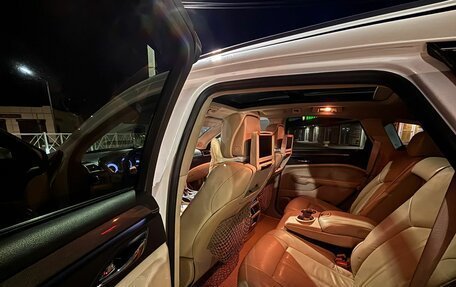 Cadillac SRX II рестайлинг, 2010 год, 1 500 000 рублей, 13 фотография