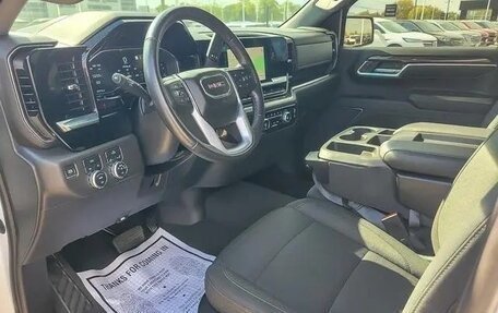 GMC Sierra, 2022 год, 4 655 000 рублей, 9 фотография