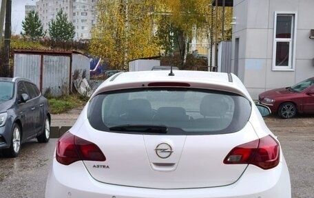 Opel Astra J, 2013 год, 1 100 000 рублей, 3 фотография