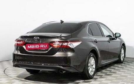Toyota Camry, 2018 год, 2 799 898 рублей, 5 фотография