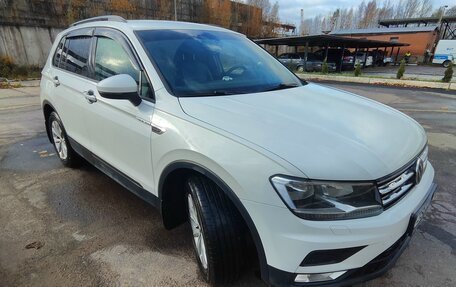 Volkswagen Tiguan II, 2017 год, 1 670 000 рублей, 2 фотография