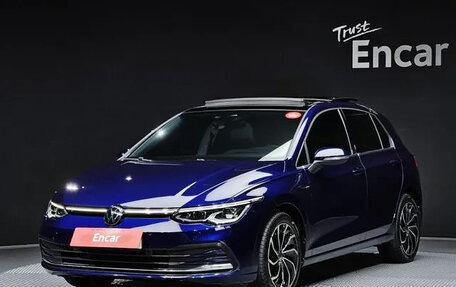 Volkswagen Golf VIII, 2022 год, 2 590 000 рублей, 1 фотография