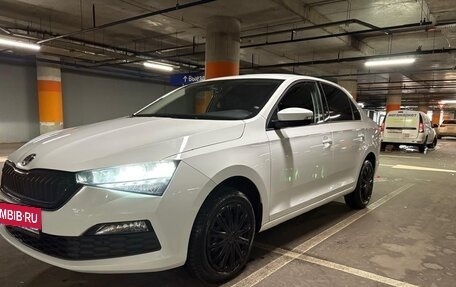 Skoda Rapid II, 2021 год, 1 820 000 рублей, 2 фотография