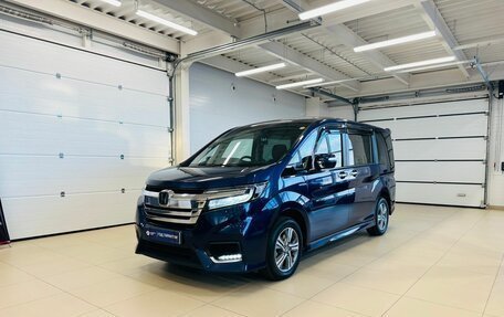 Honda Stepwgn IV, 2017 год, 2 249 900 рублей, 2 фотография