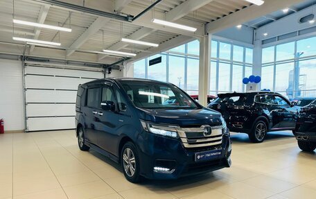 Honda Stepwgn IV, 2017 год, 2 249 900 рублей, 8 фотография