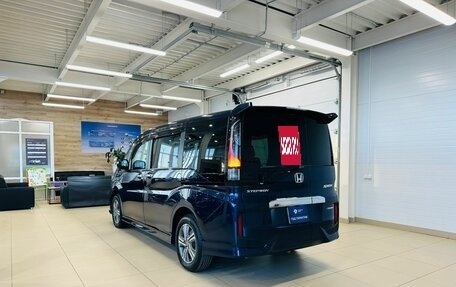 Honda Stepwgn IV, 2017 год, 2 249 900 рублей, 4 фотография