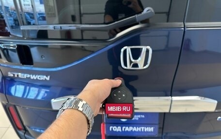 Honda Stepwgn IV, 2017 год, 2 249 900 рублей, 26 фотография