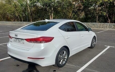 Hyundai Elantra VI рестайлинг, 2018 год, 999 000 рублей, 6 фотография
