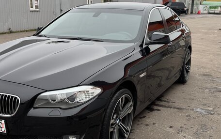 BMW 5 серия, 2011 год, 3 000 000 рублей, 3 фотография
