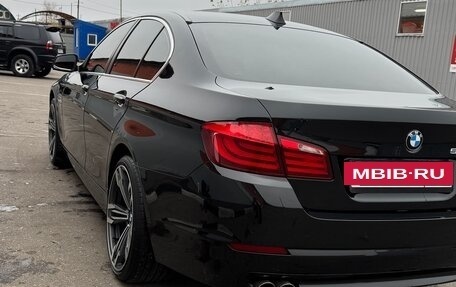 BMW 5 серия, 2011 год, 3 000 000 рублей, 6 фотография