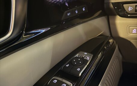 KIA Carnival, 2020 год, 4 900 000 рублей, 28 фотография