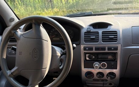 KIA Rio II, 2003 год, 190 000 рублей, 8 фотография