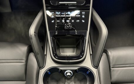 Porsche Cayenne III, 2025 год, 19 900 000 рублей, 22 фотография