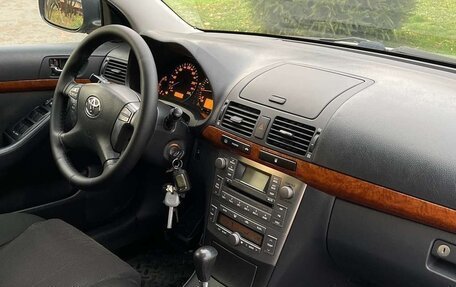 Toyota Avensis III рестайлинг, 2006 год, 675 000 рублей, 9 фотография