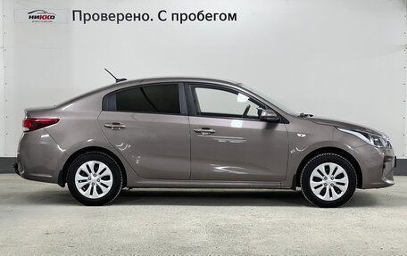 KIA Rio IV, 2018 год, 1 100 000 рублей, 3 фотография