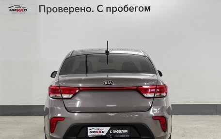 KIA Rio IV, 2018 год, 1 100 000 рублей, 5 фотография