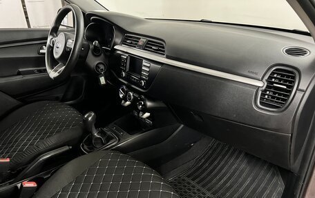 KIA Rio IV, 2018 год, 1 100 000 рублей, 9 фотография