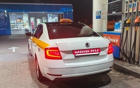 Skoda Octavia, 2019 год, 830 000 рублей, 3 фотография