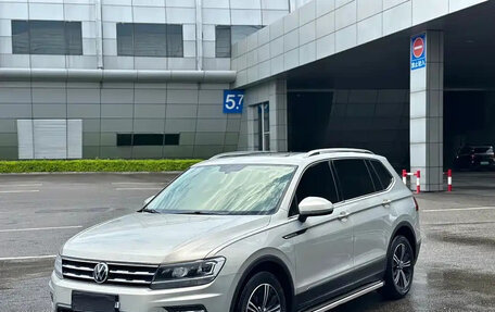 Volkswagen Tiguan II, 2021 год, 1 950 155 рублей, 1 фотография