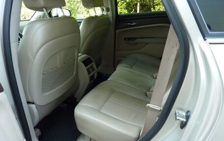 Cadillac SRX II рестайлинг, 2013 год, 900 000 рублей, 22 фотография