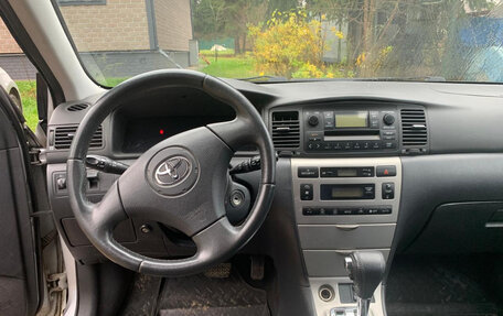 Toyota Corolla, 2003 год, 450 000 рублей, 2 фотография