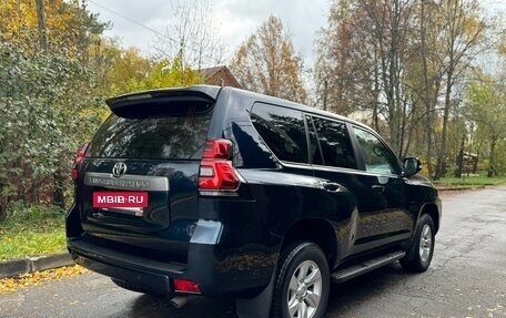 Toyota Land Cruiser Prado 150 рестайлинг 2, 2018 год, 4 444 000 рублей, 3 фотография