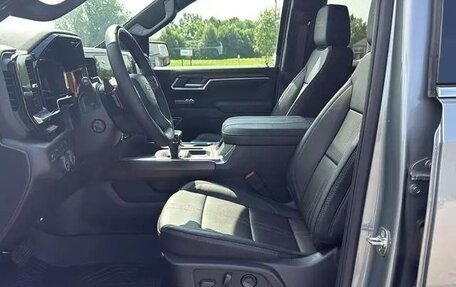 Chevrolet Silverado, 2025 год, 11 000 000 рублей, 16 фотография