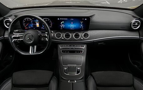 Mercedes-Benz E-Класс, 2021 год, 4 856 700 рублей, 6 фотография