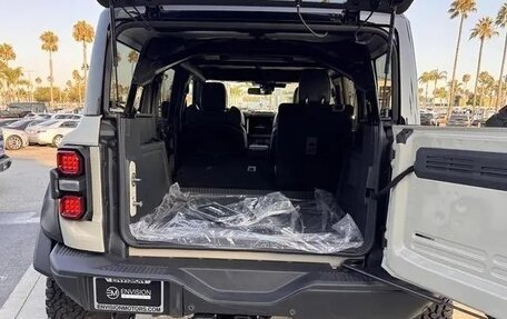 Ford Bronco, 2025 год, 10 000 000 рублей, 12 фотография